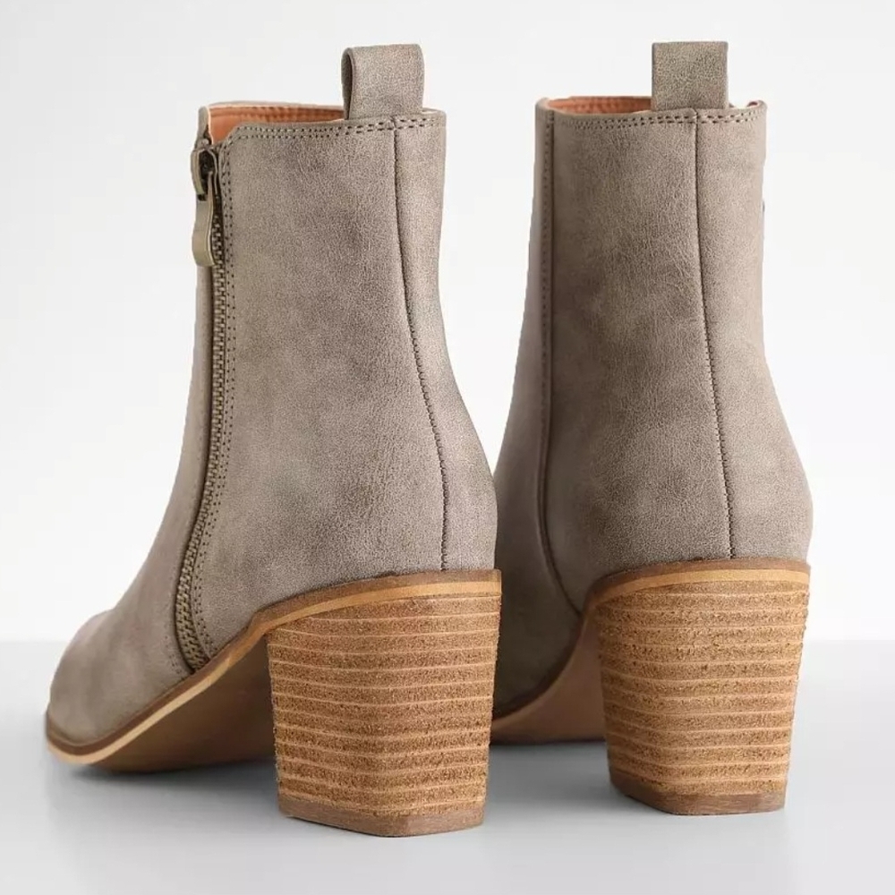 Cindy Ankle Boot - Picture 7 of 8